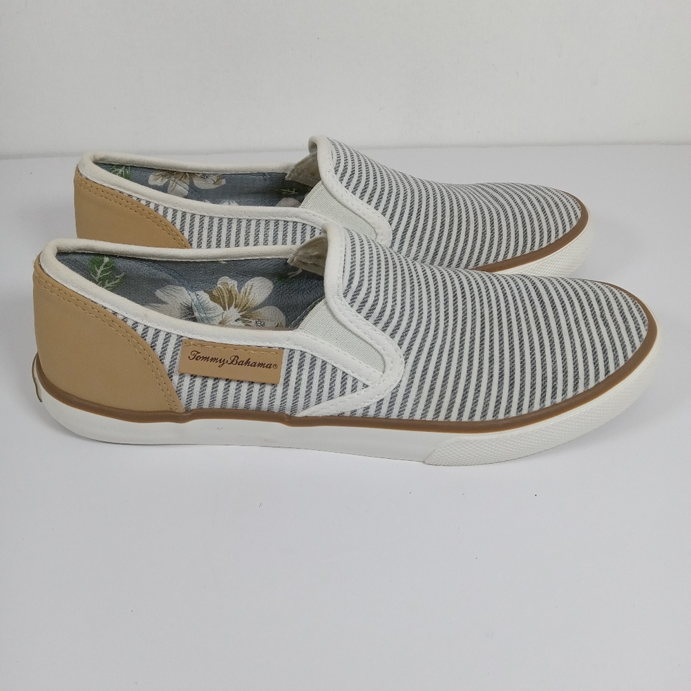 Tommy Bahama Slip On Sneakers Women 8.5 Blue White Striped Floral Beach Nautical